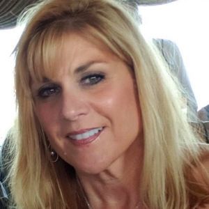 Meet your Posher, Mona